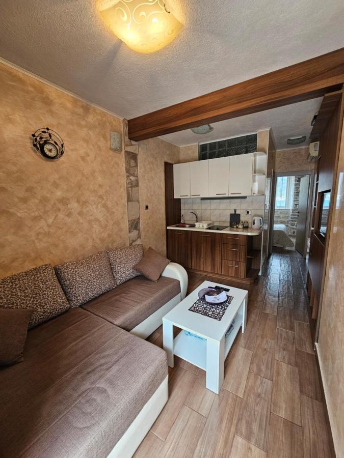 Lanterna Apartments Kotor Rum bild