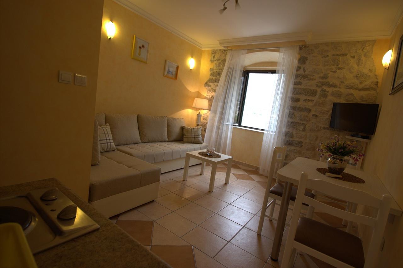 Lanterna Apartments Kotor Exteriör bild